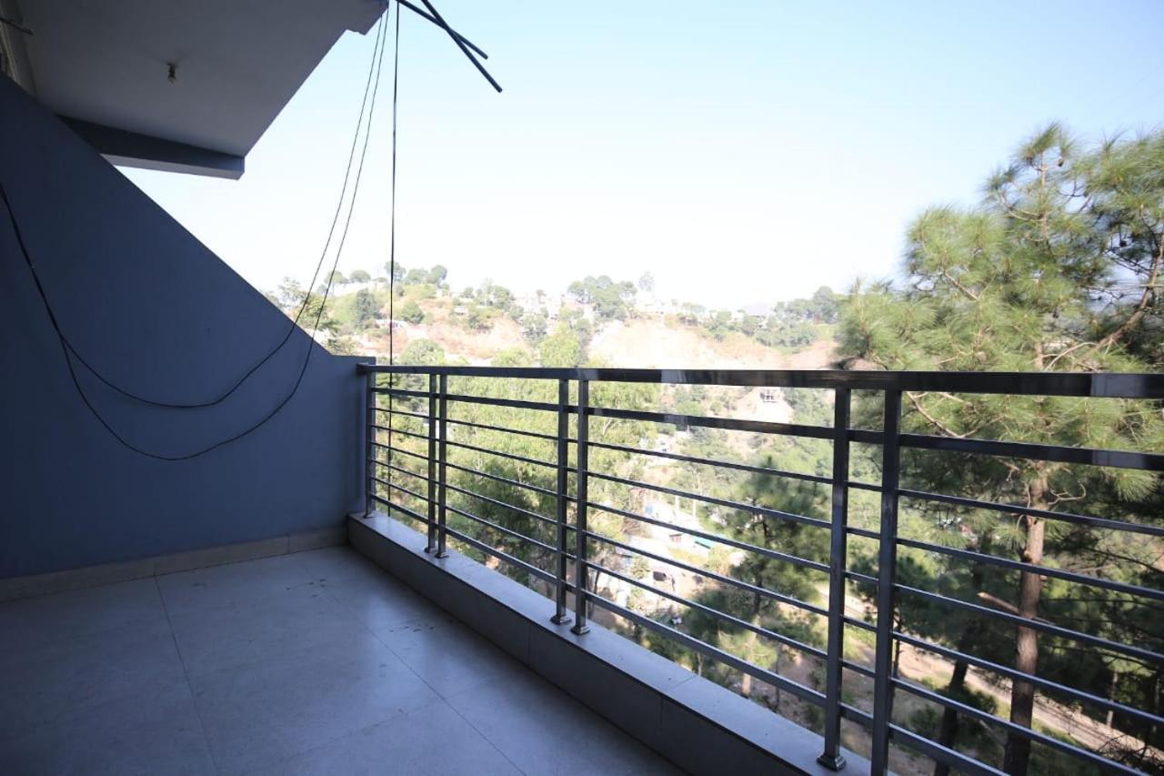 Sky Home Train View Kasauli Εξωτερικό φωτογραφία